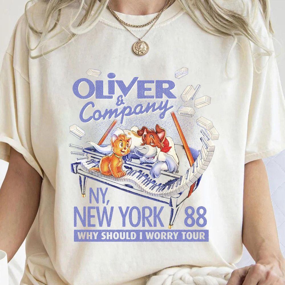 Disney Oliver Company New York Movie Poster T-shirt Disney Oliver Dodger New York Shirt Disneyland Family Party Gift Disney World 2024 Design T-shirt